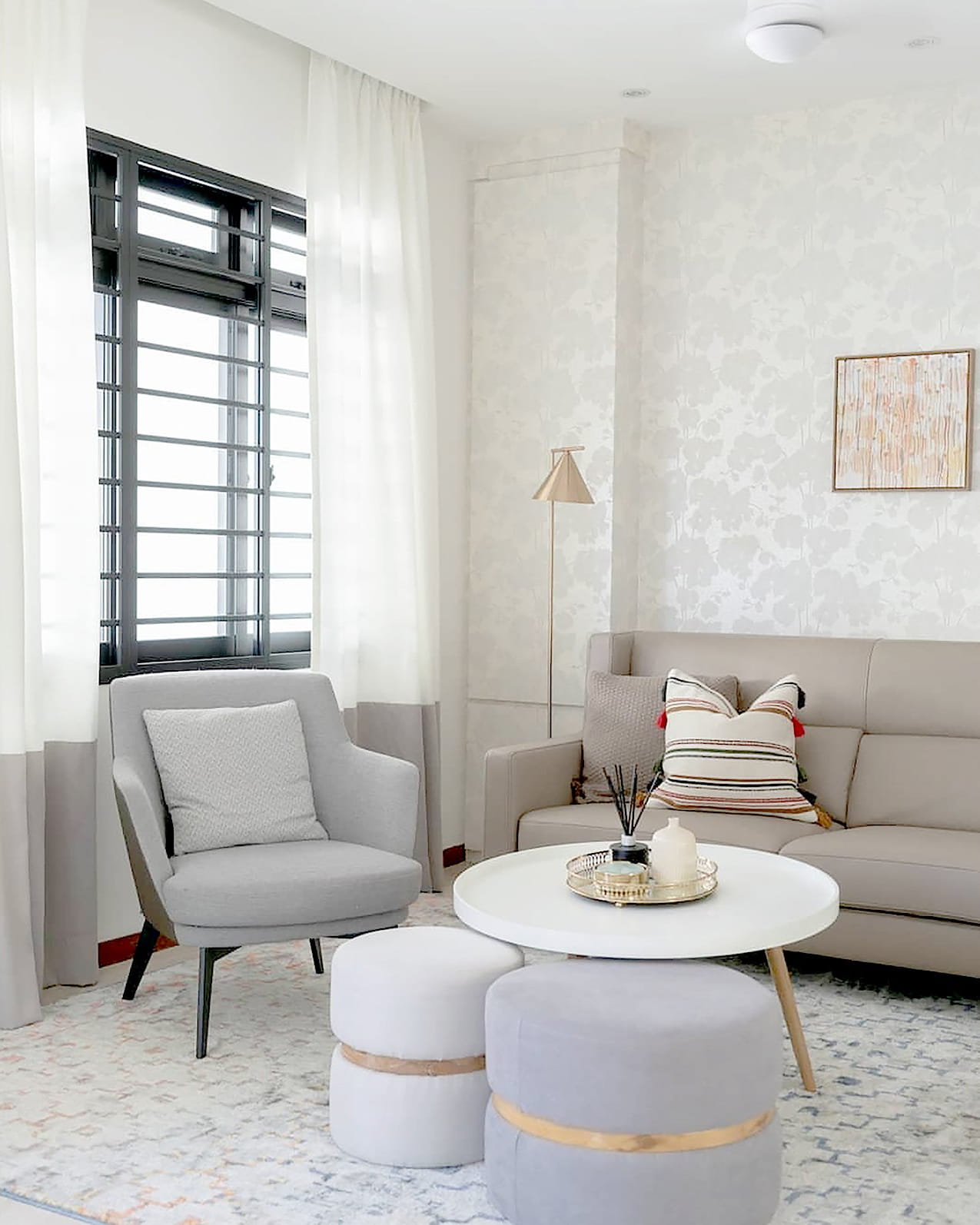 Living Room with Accent Loungers - Comfort Furniture