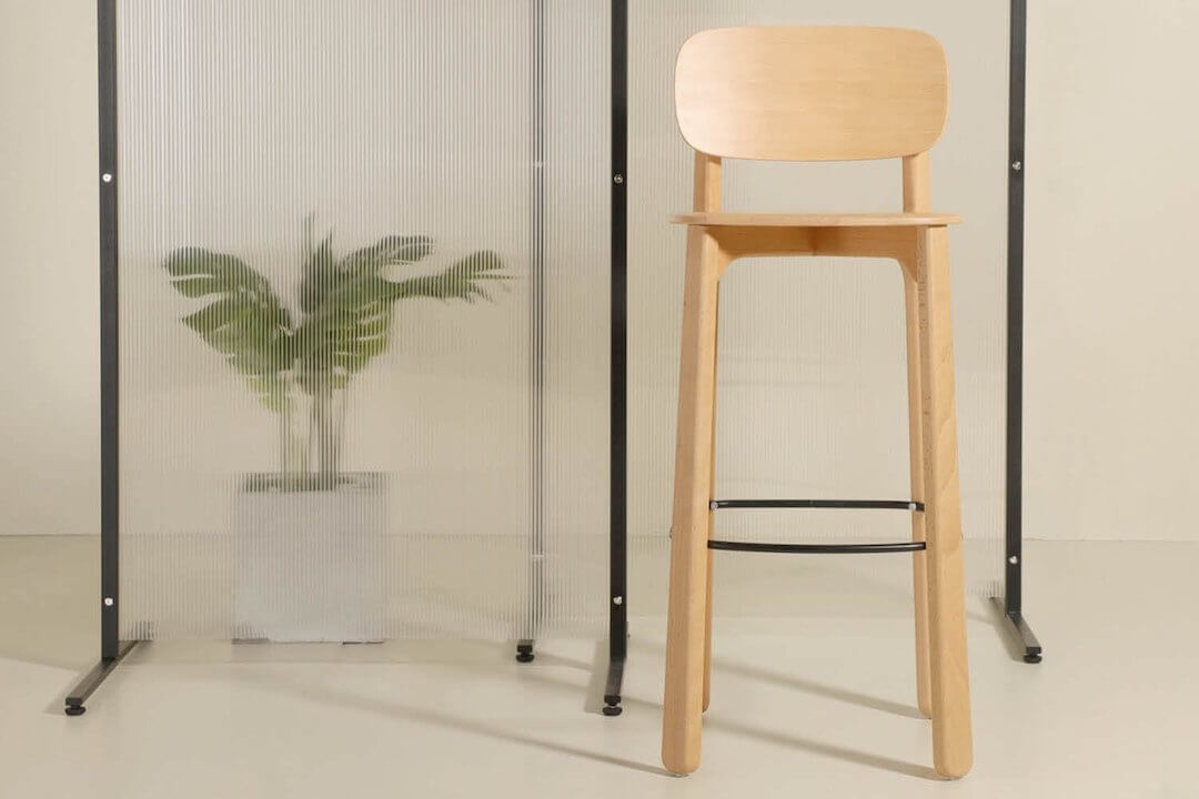 Daffie Beech Wood Bar Chair Are The Perfect Match For Modern Bar Dining table - Comfort Furniture