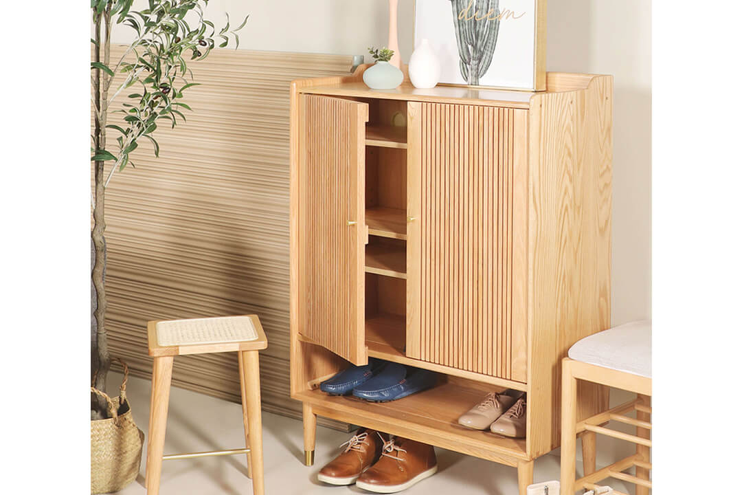 Yumiko Solid Oak Wood Stool With Cole Shoe Cabinet Setup - Comfort Furniture