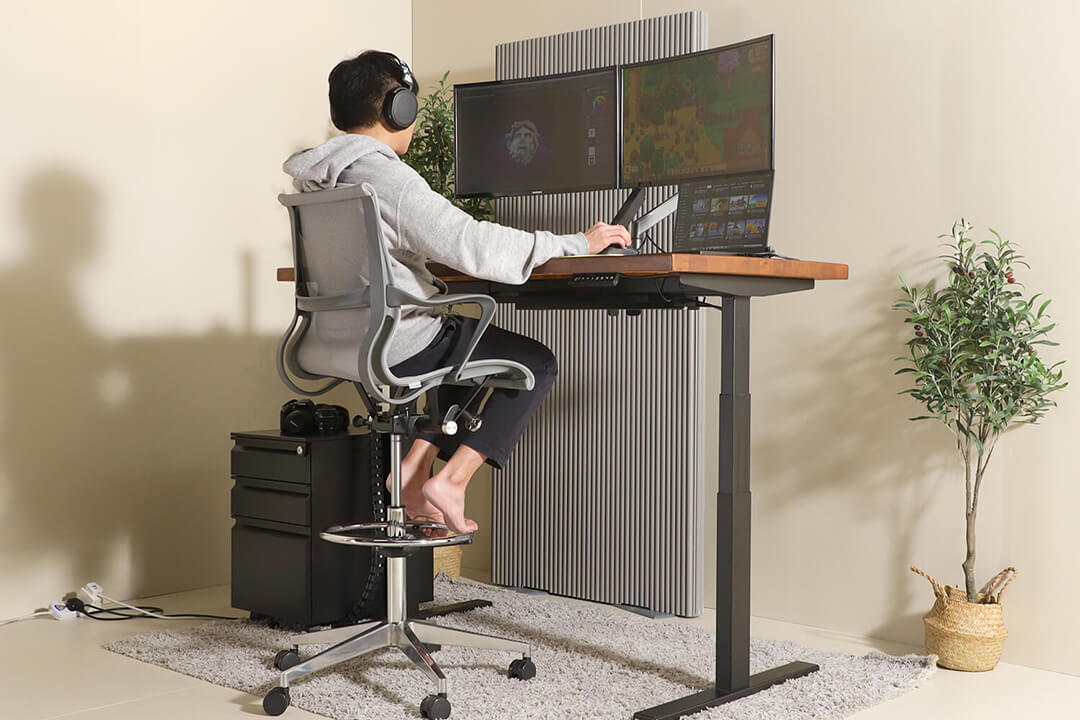 Butcher x Tito Adjustable Table - Comfort Furniture