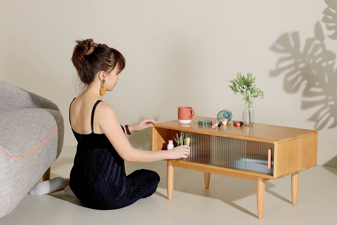 Saymor Coffee Table For Modern Living Room Furniture Setup - Comfort Furniture