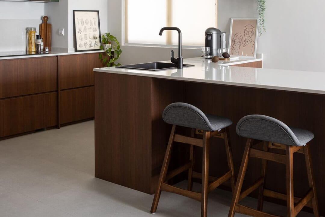 Scandinavian Dark Wood Bar Chair Furniture Design - Comfort Furniture