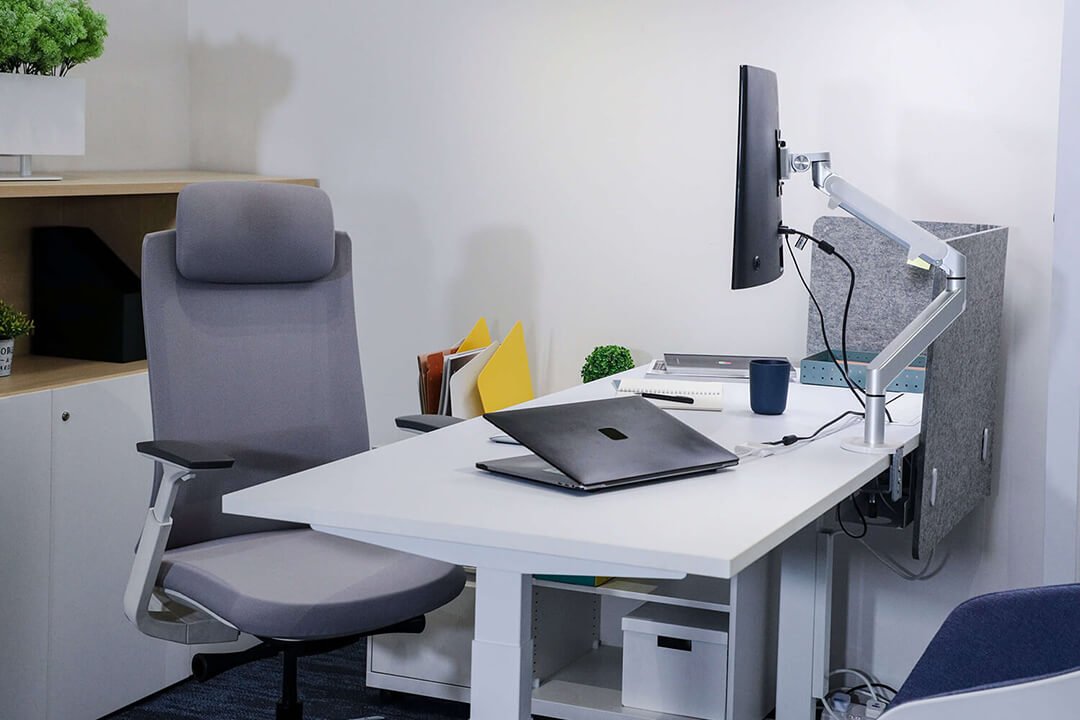 Tito Height Adjustable Table Best Option For Work Use - Comfort Furniture