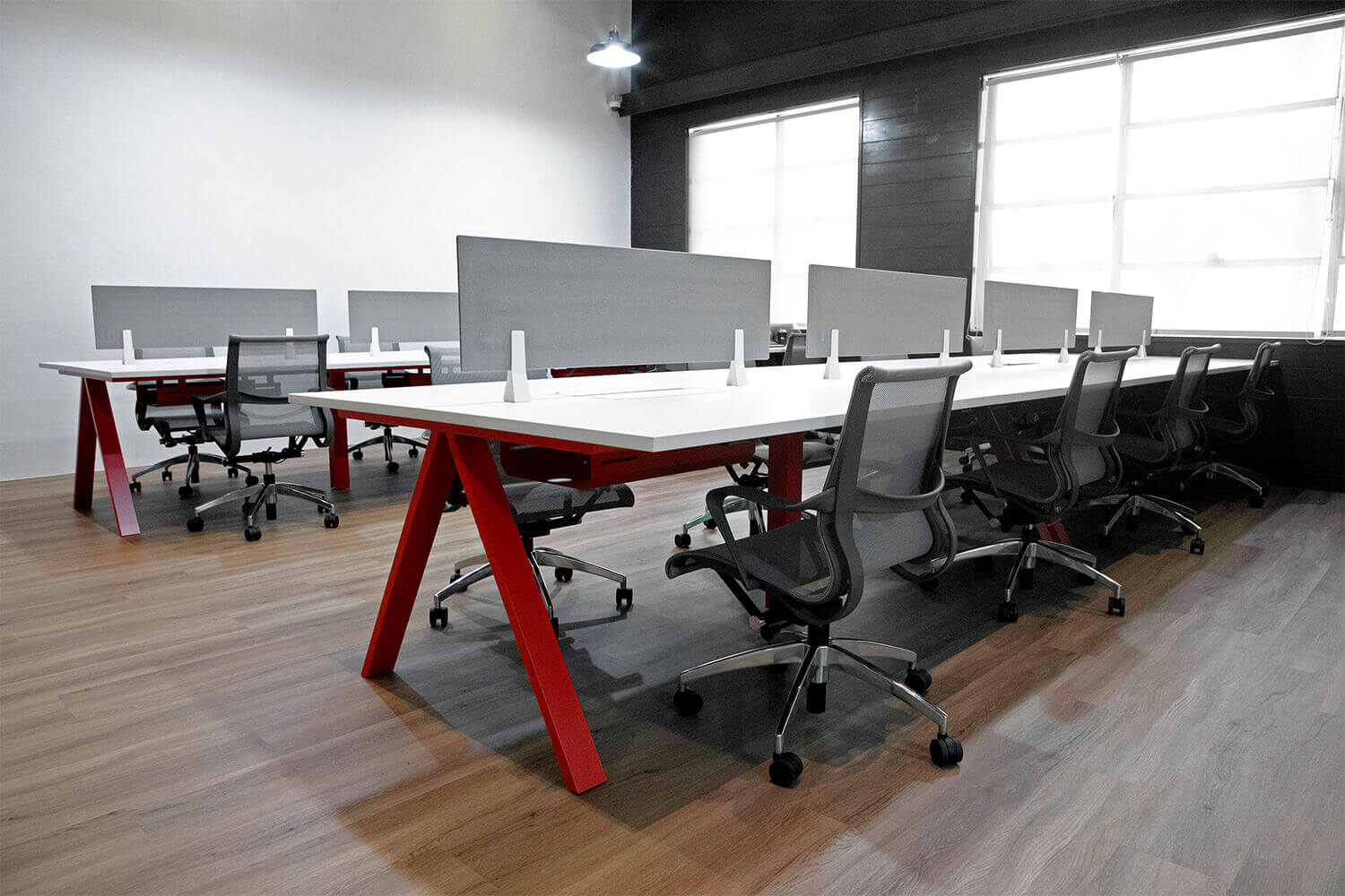 Apex red legs table - Comfort Furniture