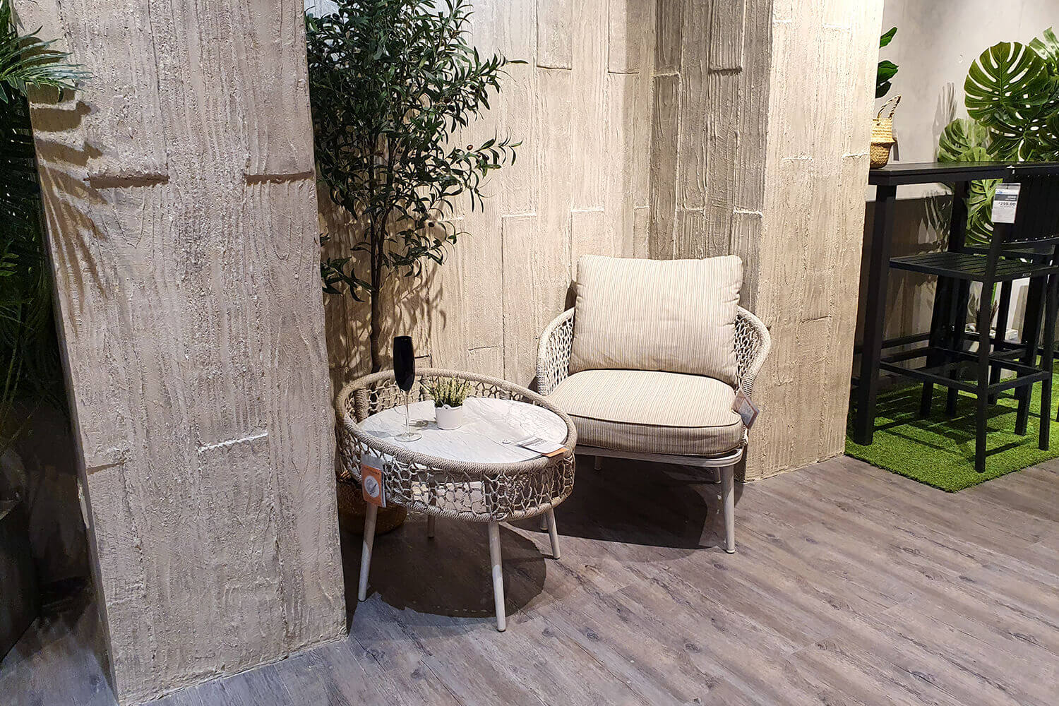 Outdoor Furniture - Comfort Furniture