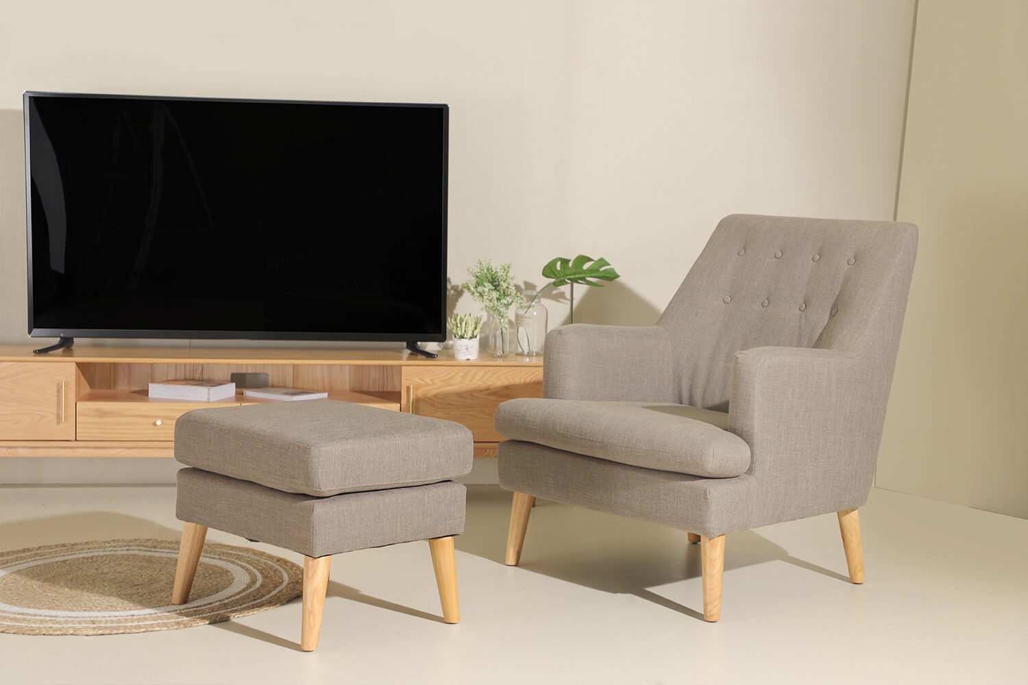 Bennett TV Console Kayama Ottoman- Comfort Furniture