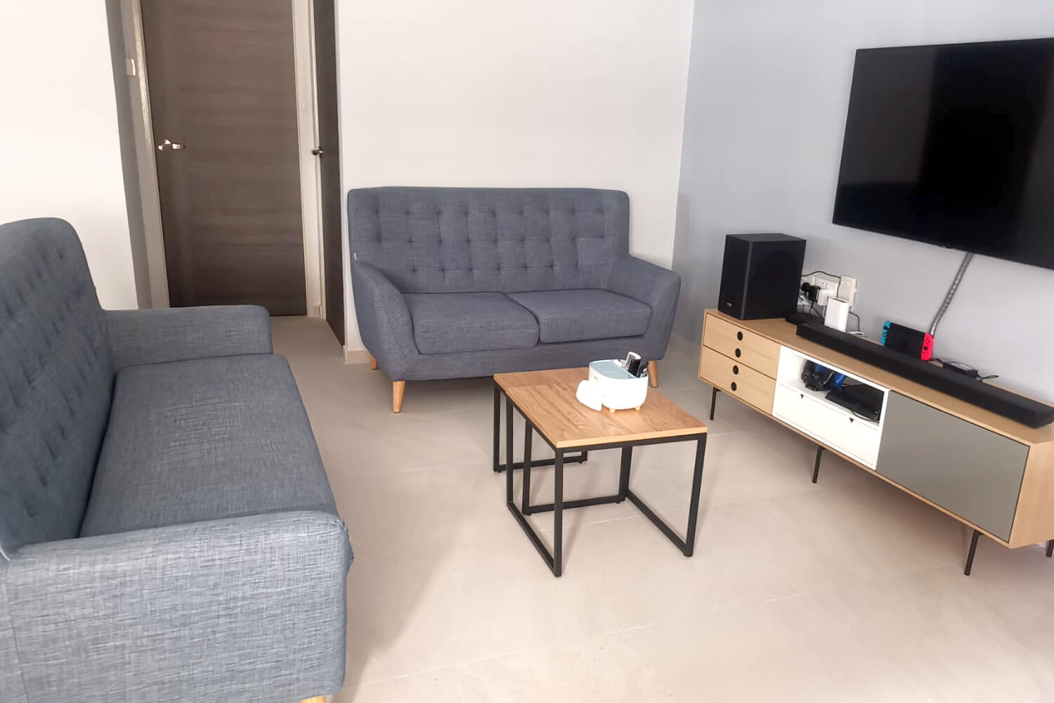 Kayama sofa in living room - Comfort Furniture