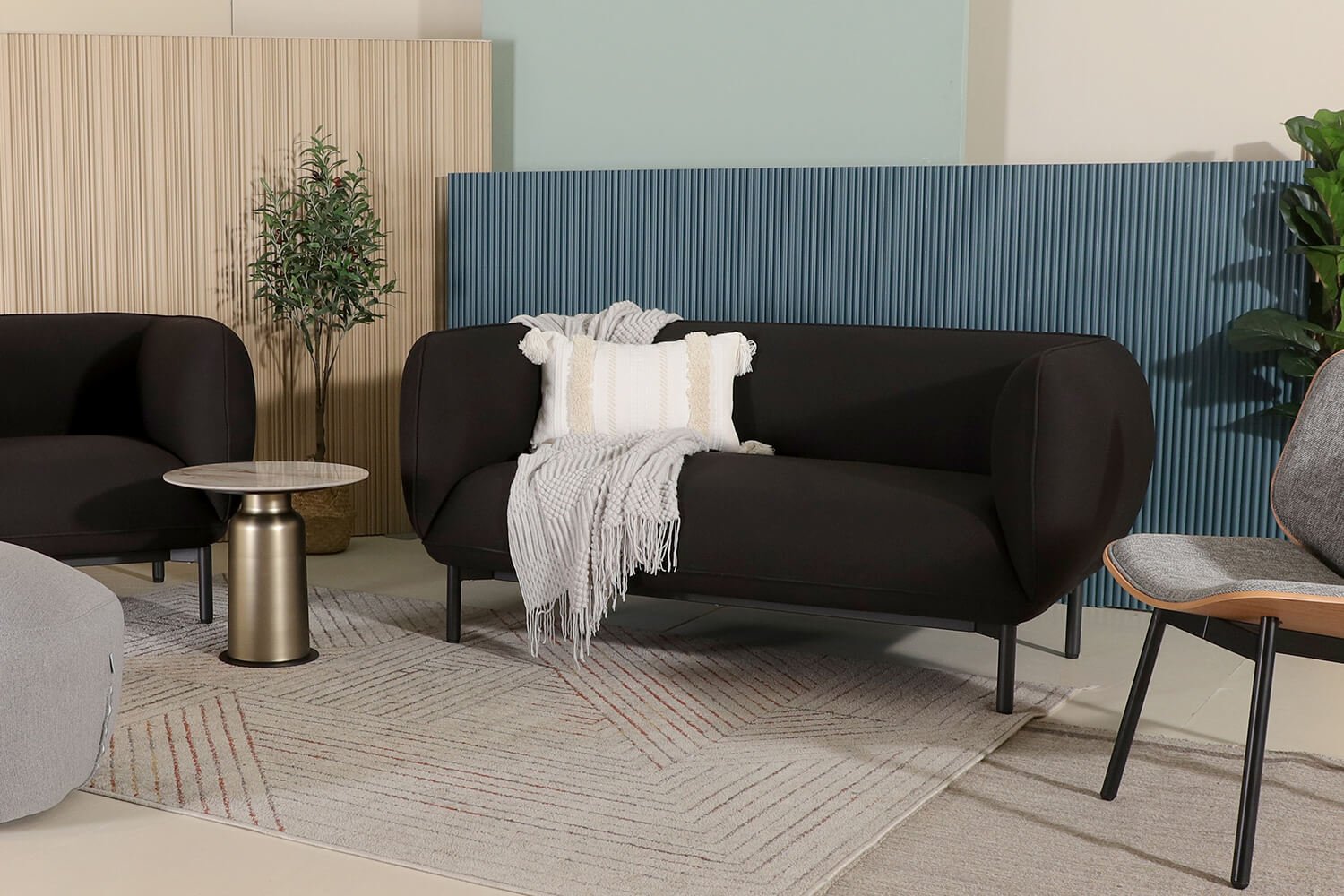 Lindsey sofa - Comfort Furniture