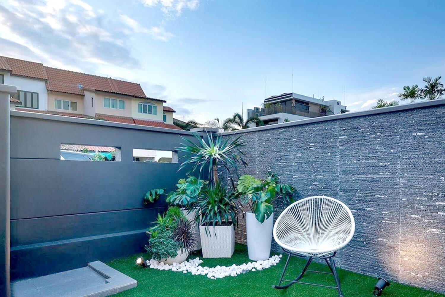 Plants with Breathe Rocking Chair - Comfort Furniture