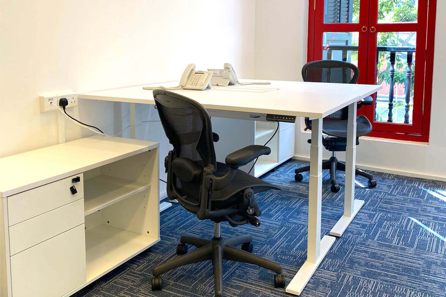Sara Mobile Caddy Office Storage Cabinet and Tito Height Adjustable Table - Comfort Furniture