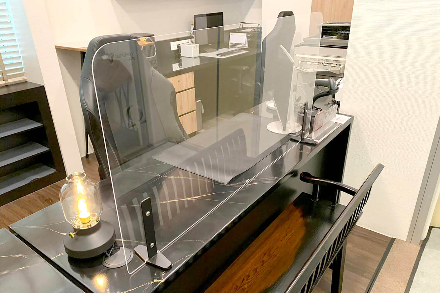 Acrylic Shield Visitor - Comfort Furniture