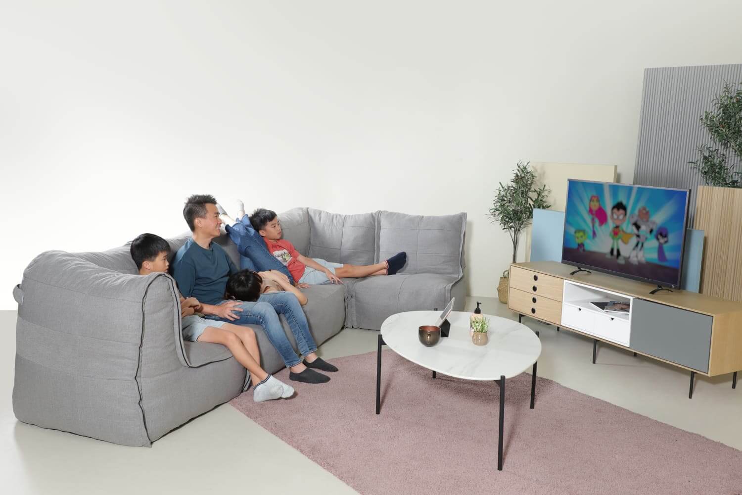Bulge Sofa Family TV Time - Comfort Furniture