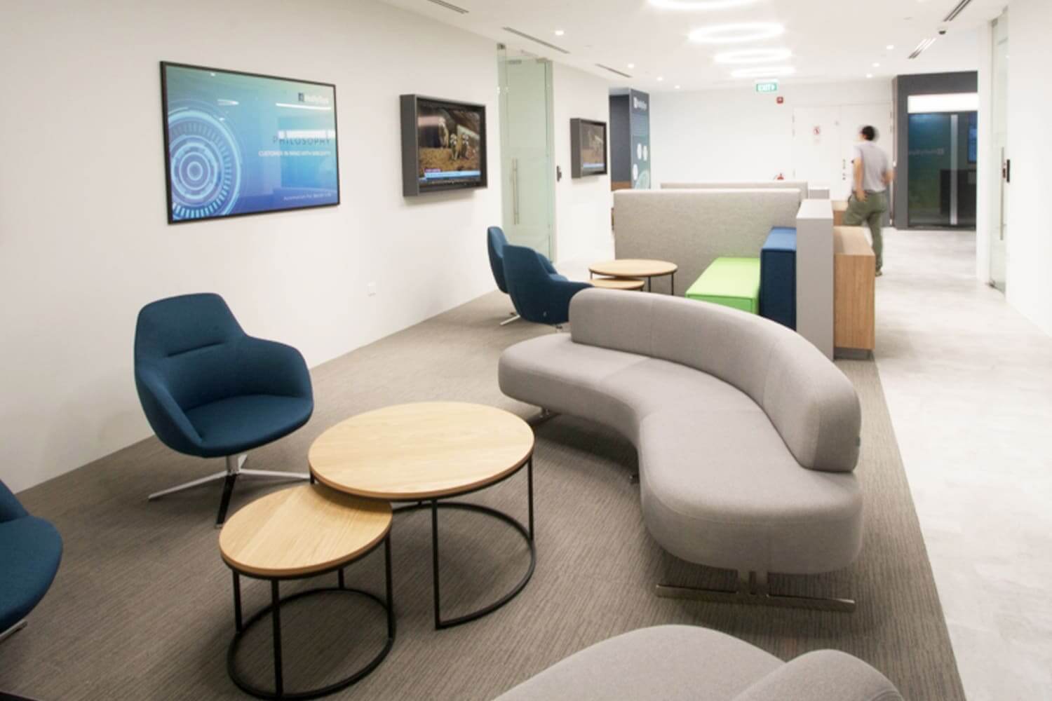 Roche Rounded Sofa Office - Comfort Furniture