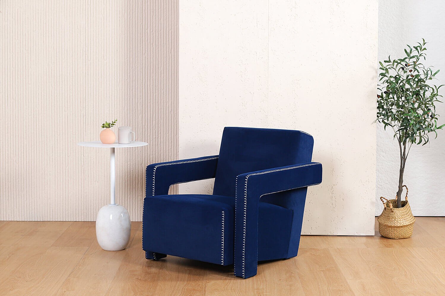 Bright Colour Lounger - Living Room Concept - Comfort Design Furniture