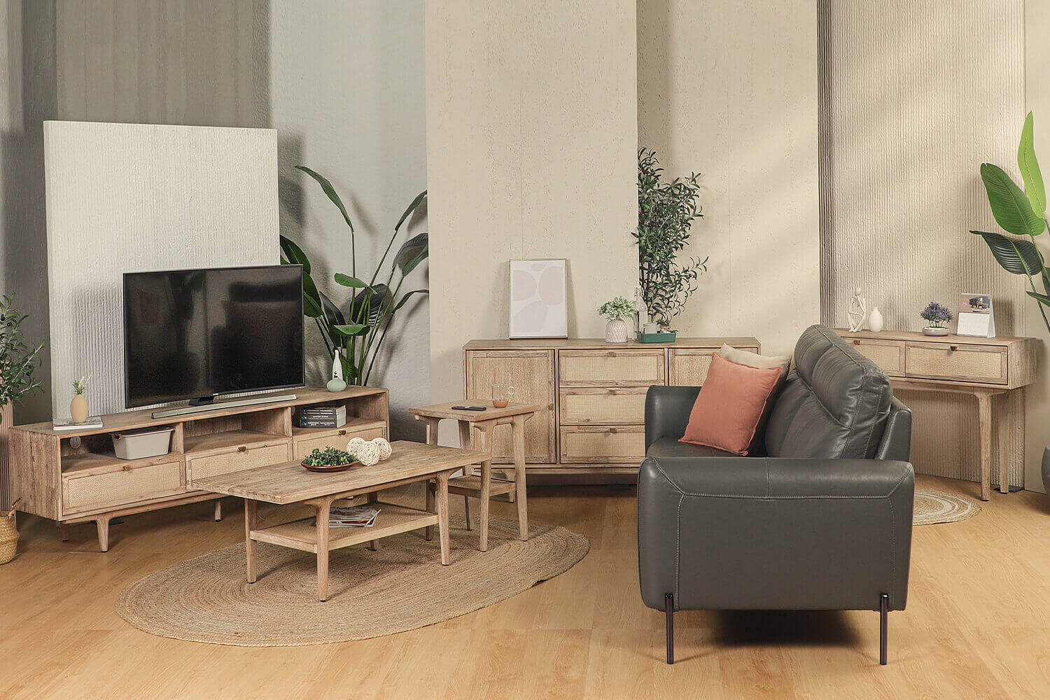 Living Room: Jordan Collection with Polished Look - Comfort Design Furniture.