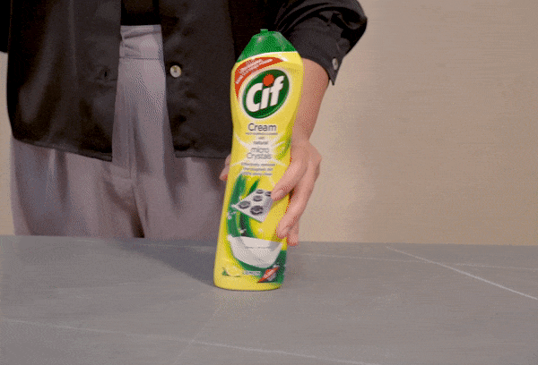 Sintered Stone Dining Table - Unique Selling Point 2 - Easy to Clean feature Gif - Comfort Furniture